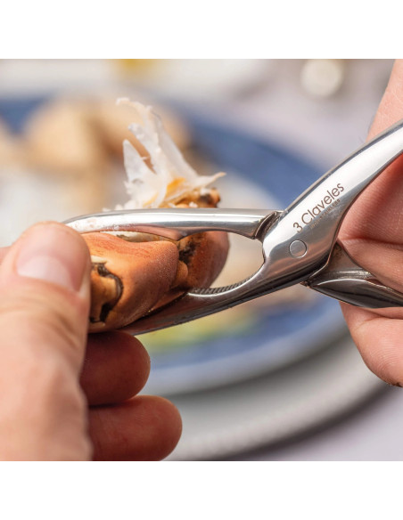 Forged Fish Cutter | 3 Claveles