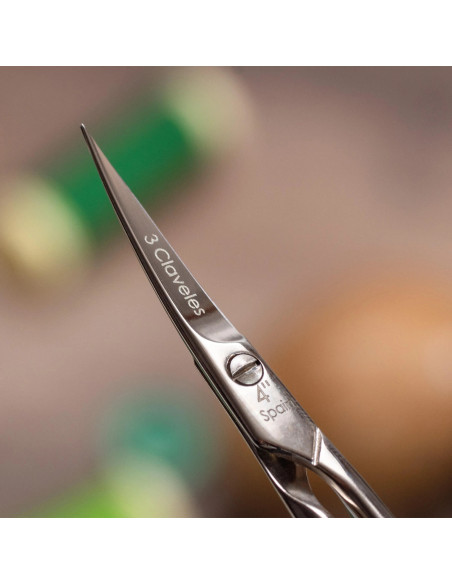 Curved Embroidery Scissors | 3 Claveles