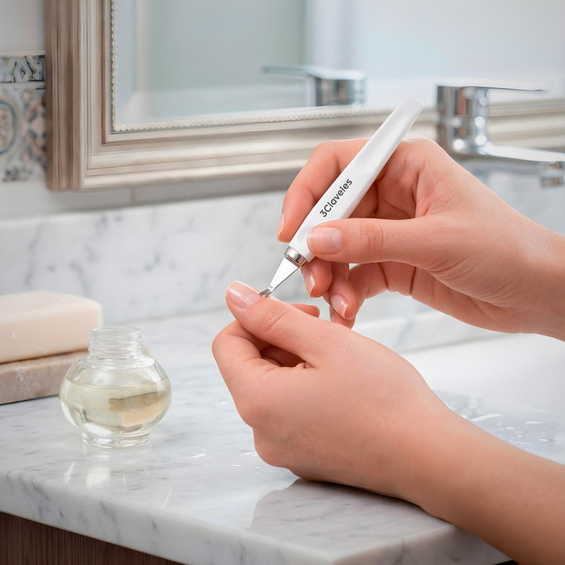 Cuticle Knife white | 3 Claveles